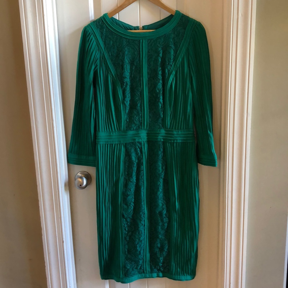 Tadashi Shoji green lace dress 12